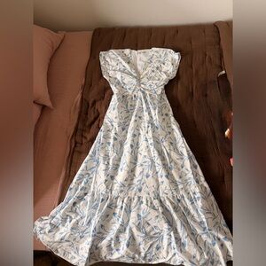 Abercrombie & Fitch Blue and White Leaf Print Maxi Dress